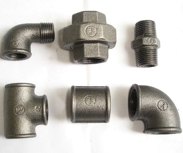 Malleable iron Tee fittings