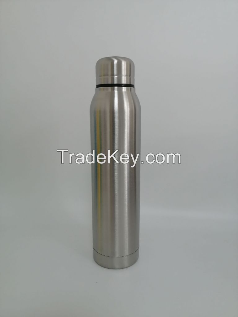 sport water bottle