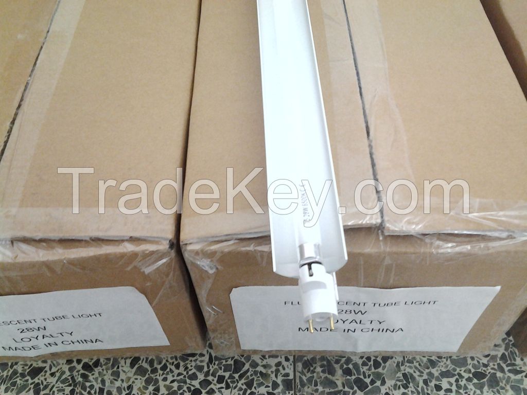 Fluorescent Lamp with Polished Aluminum Housing with Reflector