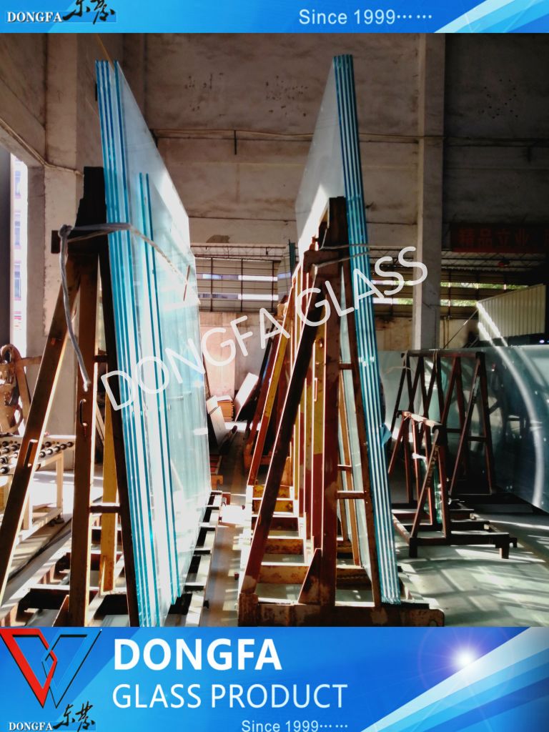 High performance Architectural laminated glass regular shape