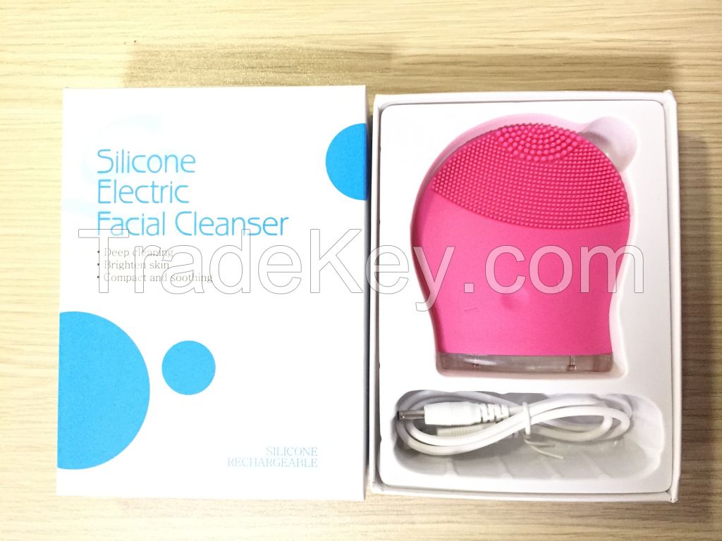 Mini silicone waterproof facial brush electric cleansing facial brush clear sonic facial brush