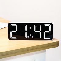 Creative LED electronic clock, a good partner for life and learning