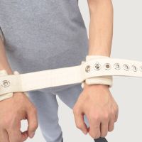 Wrist Restraint Belt Magnetically Controlled With Buckle To Manic Patients Safety Wristband To Both Hands For Psychiatric Care