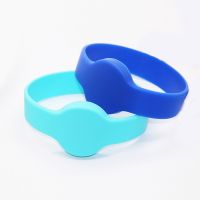 Closed-loop rfid silicon wristband High-quality non-toxic silicone material   Various colors are customized, waterproof, moisture-proof, shock-proof and high-temperature resistant