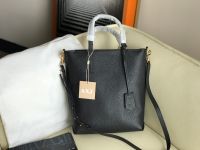 AXJ shoulder bags