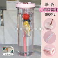 Summer juice cups, children&#039;s straw cups