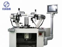 Automatic balancing machine for clutch cover