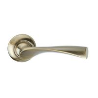 Most Classical Zinc Alloy Zamac Zamak Door Handle on Rosette (Rose)