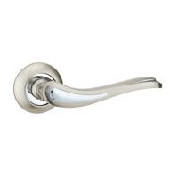 Classical Design Good Quality Zinc Alloy Door Handle on Rosette (Rose)