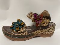 HAND MADE HAND PAINTED LEATHER SANDAL