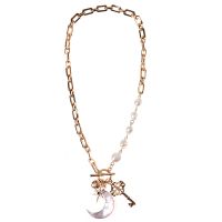 Fashion Design T/O Bar Gold Plated Moon And Lightning Key Pendant Necklace With Natural Pearls